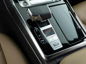 Внедорожник Audi Q7 2020 года, 6363444 рублей, Москва