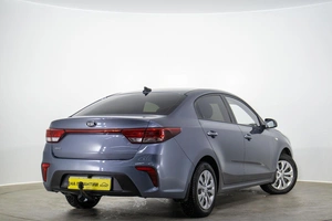 Седан Kia Rio 2018 года, 1299000 рублей, Оренбург
