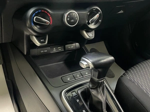 Хетчбэк Kia Rio X-Line 2018 года, 1129000 рублей, Ачинск