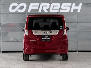 Минивэн Toyota Roomy 2018 года, 1049000 рублей, Краснодар