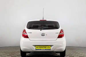Хетчбэк Hyundai i20 2010 года, 499000 рублей, Пермь