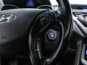 Седан Hyundai Avante 2010 года, 850000 рублей, Красноярск