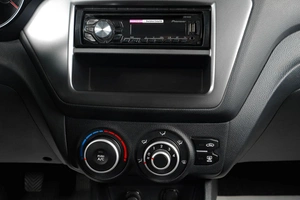 Хетчбэк Kia Rio 2013 года, 999000 рублей, Тюмень