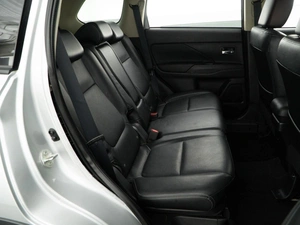 Внедорожник Mitsubishi Outlander 2015 года, 1898055 рублей, Москва