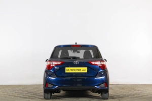 Хетчбэк Toyota Vitz 2017 года, 1259000 рублей, Тюмень