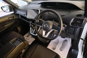 Минивэн Nissan Serena 2018 года, 2289000 рублей, Омск