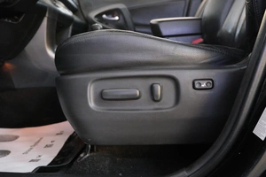 Внедорожник Toyota RAV4 2011 года, 1689000 рублей, Омск