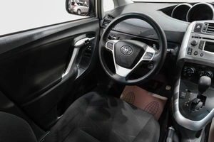 Минивэн Toyota Verso 2012 года, 1199000 рублей, Новокузнецк