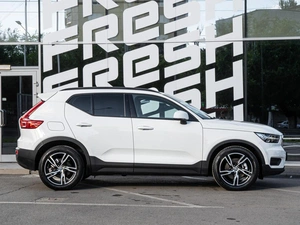 Внедорожник Volvo XC40 2019 года, 2548000 рублей, Волгоград