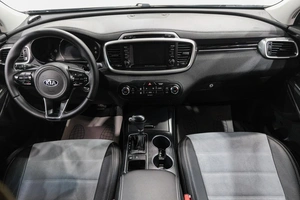 Внедорожник Kia Sorento 2017 года, 2479000 рублей, Новокузнецк