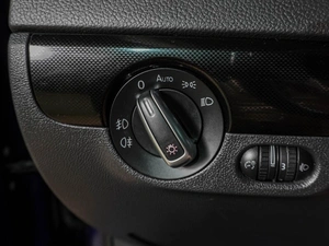 Седан Volkswagen Jetta 2011 года, 859000 рублей, Воронеж