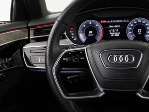 Седан Audi A8 2017 года, 5249999 рублей, Москва