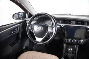Седан Toyota Corolla 2013 года, 1329000 рублей, Пермь