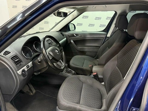 Внедорожник Skoda Yeti 2016 года, 1025000 рублей, Красноярск