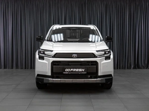 Внедорожник Toyota RAV4 2026 года, 4299000 рублей, Тюмень