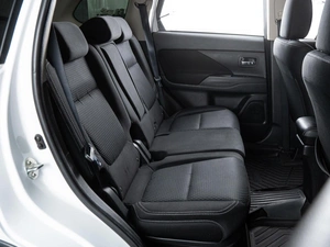 Внедорожник Mitsubishi Outlander 2018 года, 1920000 рублей, Волгоград