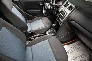 Седан Volkswagen Polo 2013 года, 759000 рублей, Сургут