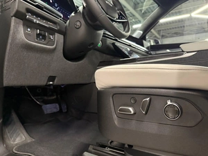 Внедорожник Cadillac Escalade-V 2025 года, 26800000 рублей, Павловская Слобода