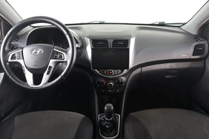 Седан Hyundai Solaris 2012 года, 719000 рублей, Пермь