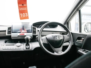 Минивэн Honda Freed 2010 года, 949000 рублей, Красноярск