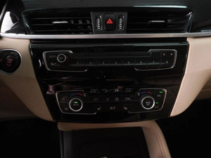Внедорожник BMW X1 2017 года, 2265000 рублей, Красный Пахарь