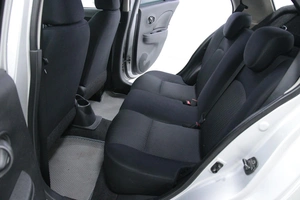 Хетчбэк Nissan March 2011 года, 653000 рублей, Солонцы