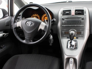 Хетчбэк Toyota Auris 2007 года, 760000 рублей, Петрозаводск