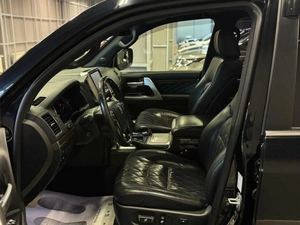 Внедорожник Toyota Land Cruiser 2017 года, 5897000 рублей, Красноярск