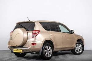 Внедорожник Toyota RAV4 2010 года, 1629000 рублей, Томск