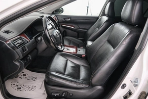 Седан Toyota Camry 2014 года, 1799000 рублей, Красноярск