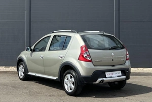 Хетчбэк Renault Sandero Stepway 2014 года, 985000 рублей, Солонцы