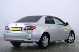 Седан Toyota Corolla 2012 года, 1049000 рублей, Омск