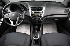 Седан Hyundai Solaris 2013 года, 999000 рублей, Оренбург