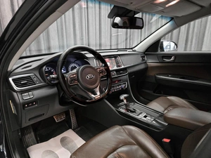 Седан Kia K5 2016 года, 1549000 рублей, Красноярск