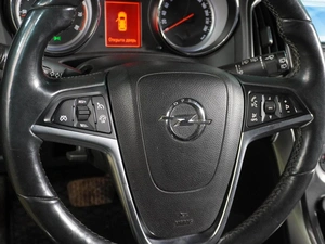 Хетчбэк Opel Astra 2012 года, 849000 рублей, Воронеж