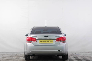 Седан Chevrolet Cruze 2012 года, 729000 рублей, Кемерово