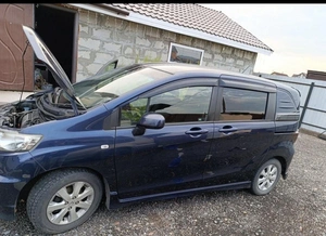 Минивэн Honda Freed 2010 года, 900000 рублей, Емельяновский район