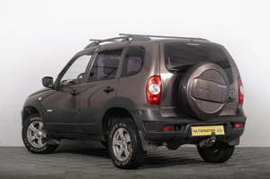 Внедорожник Chevrolet Niva 2014 года, 349000 рублей, Томск