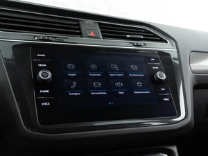 Внедорожник Volkswagen Tiguan 2019 года, 2649050 рублей, Москва