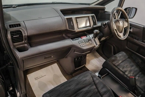 Минивэн Honda Stepwgn 2012 года, 1469000 рублей, Челябинск