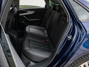 Седан Audi A4 2019 года, 2475000 рублей, Краснодар