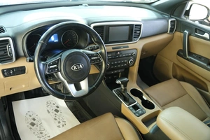 Внедорожник Kia Sportage 2019 года, 2349000 рублей, Омск
