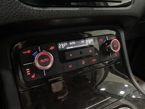 Внедорожник Volkswagen Touareg 2010 года, 1687000 рублей, Солонцы