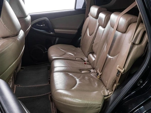 Внедорожник Toyota RAV4 2010 года, 1199000 рублей, Тюмень