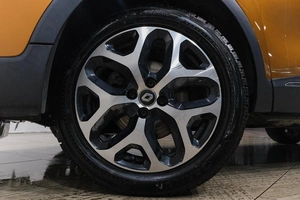 Внедорожник Renault Captur 2017 года, 1589000 рублей, Новокузнецк