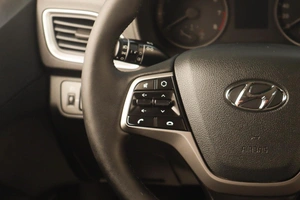 Седан Hyundai Solaris 2017 года, 1129000 рублей, Челябинск