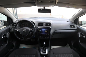 Седан Volkswagen Polo 2015 года, 1300000 рублей, Мирное