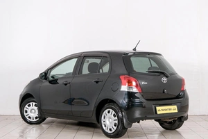 Хетчбэк Toyota Vitz 2010 года, 649000 рублей, Красноярск