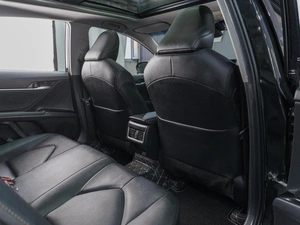 Седан Toyota Camry 2023 года, 4099000 рублей, Сургут