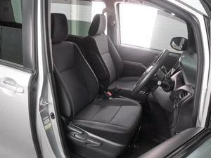 Минивэн Toyota Voxy 2020 года, 3339000 рублей, Воронеж